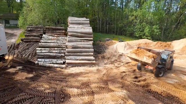 Работа на щеповозе.Загрузка на старой лесопилке. #большегруз22колеса смотреть онлайн