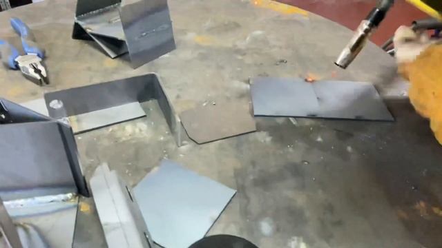 ПТК МАСТЕР MIG 200 SYNERGY D77 смотреть онлайн