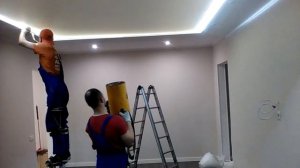 LED лента за натяжным потолком