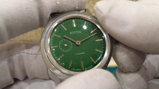 Часы Восток 2403 зеленый циферблат новые редкие смотреть онлайн