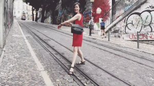 🎵ДЕВУШКА ТАНЦУЕТ💃