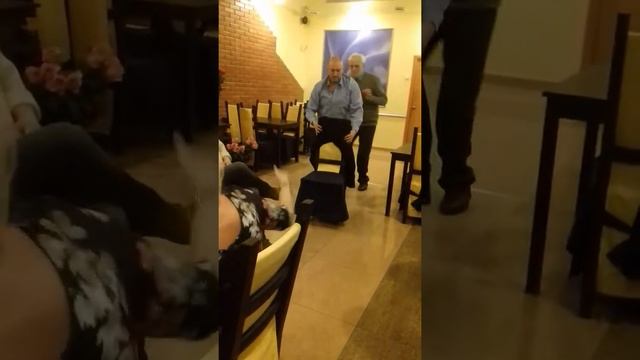 Танец со стульями смотреть онлайн