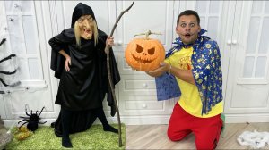 Dad makes on Halloween costume and makeup for Sofia! София и истории на Хеллоуин!