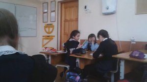 Что тварится в классе пока нет учителя