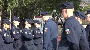 Молодое пополнение радиотехнического полка Северного флота осваивает военное дело
