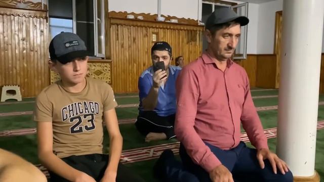 Еженедельный урок по книге имама Аль-Газали в мечети 1-го отделения г. Кизляр смотреть онлайн