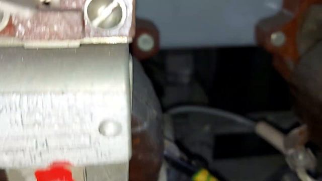 Электровоз ВЛ85. Не вкл ГВ в задней секции. смотреть онлайн