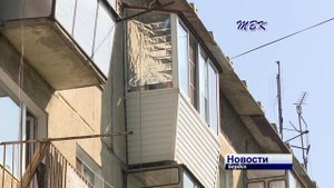 В Бердске мужчина упал с пятого этажа