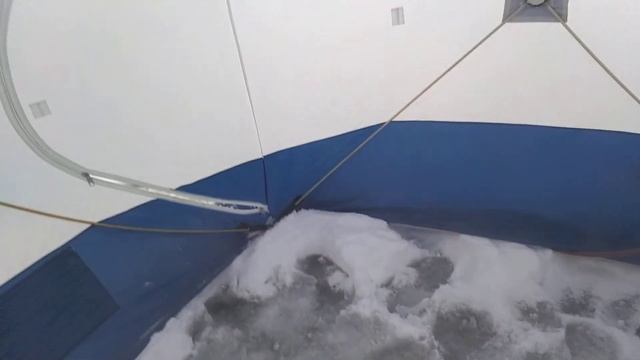 Однослойная палатка КУБ "Следопыт" 2.1 * 2.1 м. на водоеме. смотреть онлайн