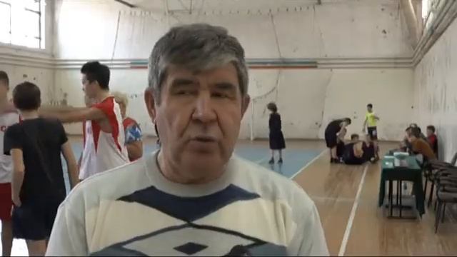 в Вятских Полянах проходит Турнир по баскетболу посвящённый 50летнему юбилею ДЮСШ смотреть онлайн