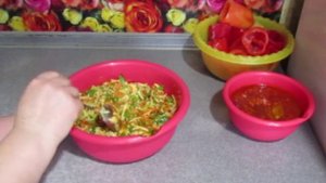 Фаршированный перец перловкой,горошком и сыром .