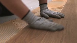 BOSTIK WOOD H100 PROJECT-P Гибридный клей для укладки инженерной доски и паркета