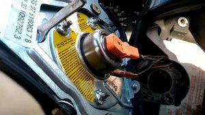 как снять руль три спицы BMW E39
