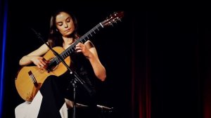 Ana Vidovic plays Asturias by Isaac Albéniz on a Jim Redgate classical guitar
