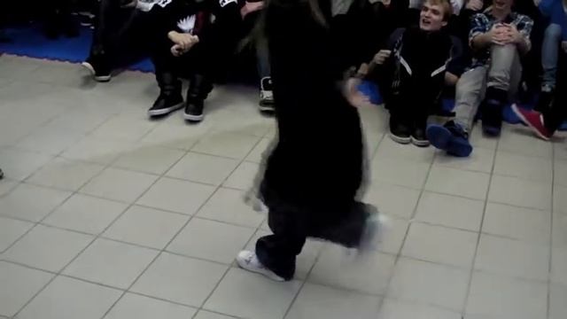 первый баттл по хип-хопу в Щелково смотреть онлайн