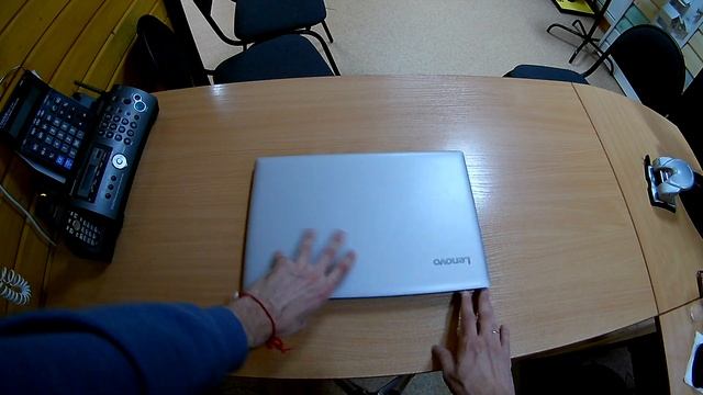 Ноутбук LENOVO IdeaPad 330-15ARR смотреть онлайн