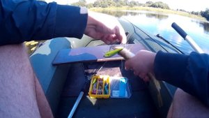 Ловля щуки на спиннинг с лодки. Река Нерль. Зеленый Китаец.