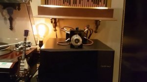 Предусилитель Accuphase C-240.Don't worry,be happy!