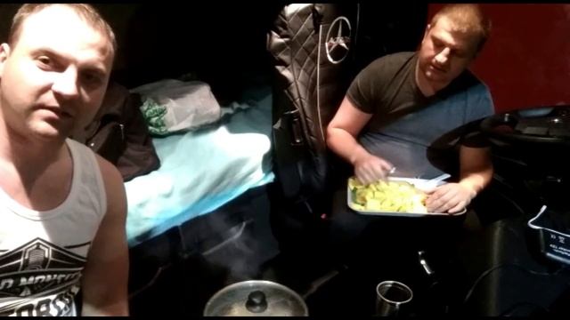 как дальнобойщик готовит ужин смотреть онлайн