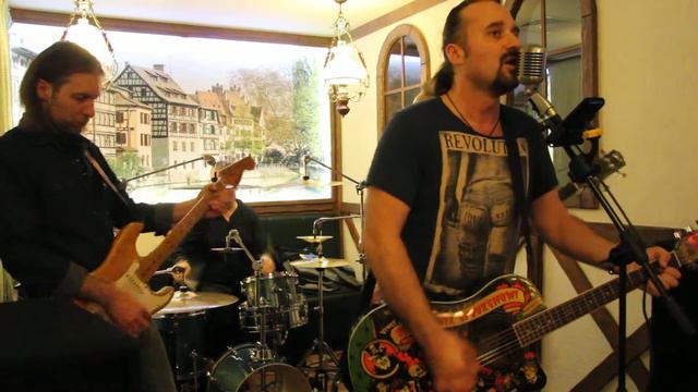 Григорий Стрелков и кавер группа #GS-Metallica –"Nothing Else Matters" смотреть онлайн