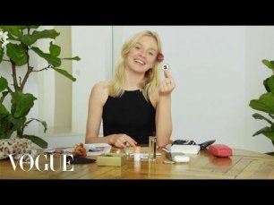 Что в сумке у Лены Трониной? | Vogue Россия