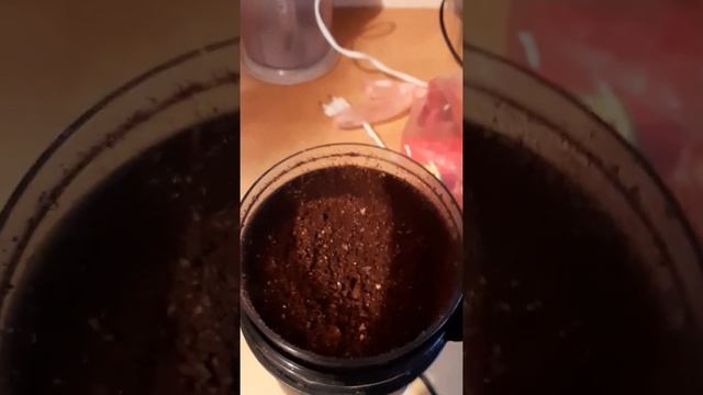 Ремонт кофемолки DELONGHI KG 49. Тестируем распечатанную на 3D принтере муфту. смотреть онлайн