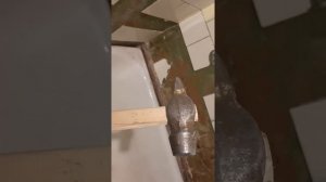 Чем демонтировать советскую плитку безперфоратора