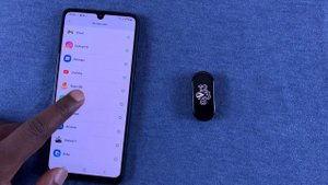 How To Get WhatsApp Notifications On Your Xiaomi Smart Band 7 | Mi Band 7