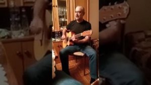 Твердят друзья, что сошел с колеи...