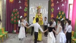 Встреча с Осенью и хоровод "Шире круг". Видео Sirin.