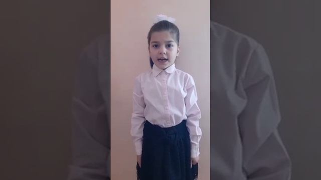 Балатбекова Разият, ГКПД "Ты-сильный город,Ленинград..." Александр Фадеев смотреть онлайн