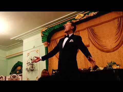 2021.09.28 Москва. Дом ученых. "Тройка мчится..." Поет Сергей Петрищев