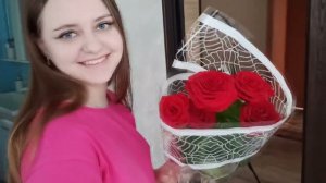 Цветы и шашлыки целый день  С Праздником!