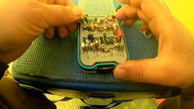 Первый лёд 2021-2022 год на окуня. БАМ, глубина 10 метров. Ловля на мормышку. смотреть онлайн