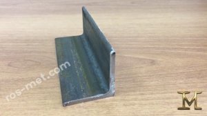 Уголок равнополочный стальной, как выглядит?