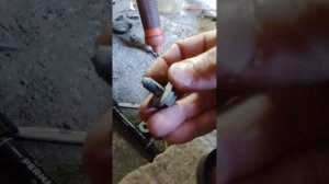 обломали направляйку паразитного ролика Логан 2