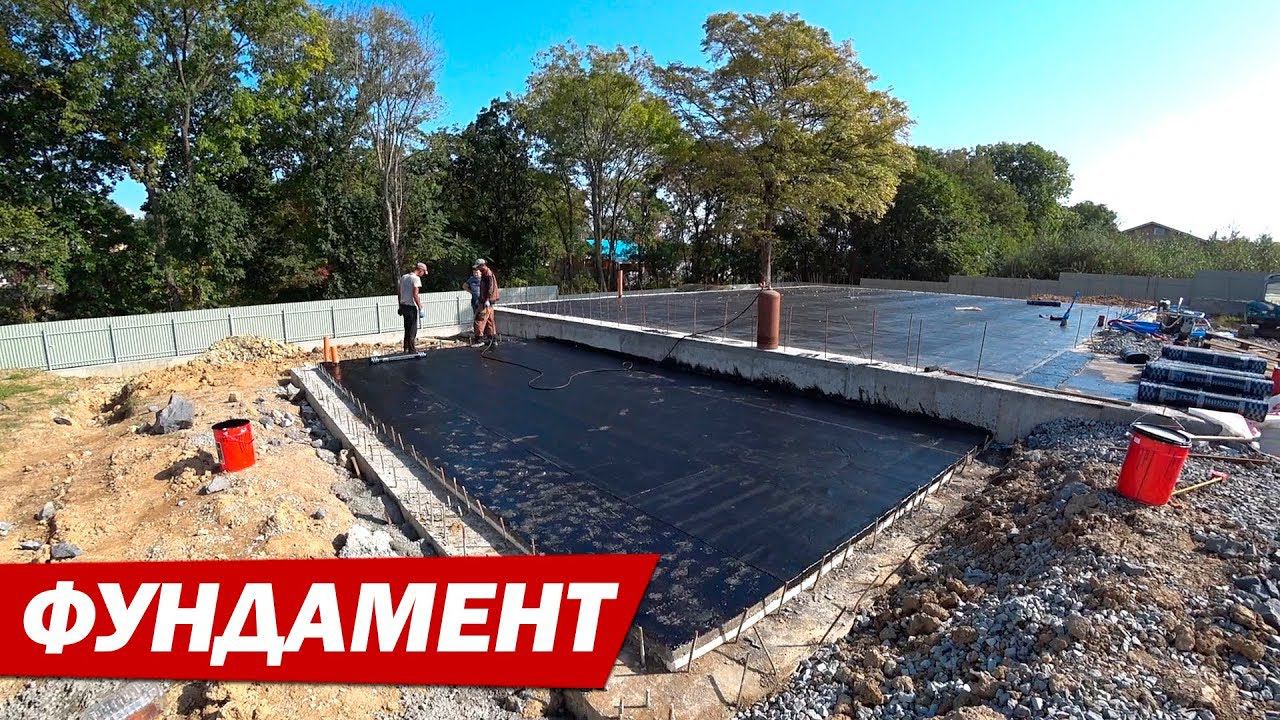Фундамент своими руками для дома из газобетона (сваи, ростверк, плита)