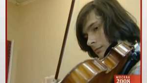 Репортаж «Здесь и сейчас» о работе скрипичного мастера Вячеслава Супруна