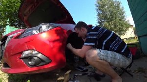 Замена передних тормозных колодок Mazda 3 2014/Replacing the front brake pads Mazda 3 BM