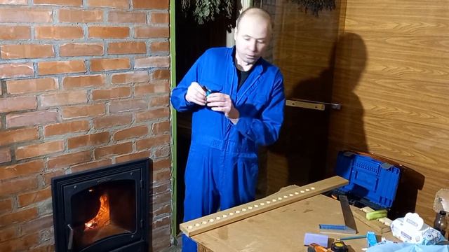 Строю баню мечты. Делаю полку над печкой под аромамасла.
