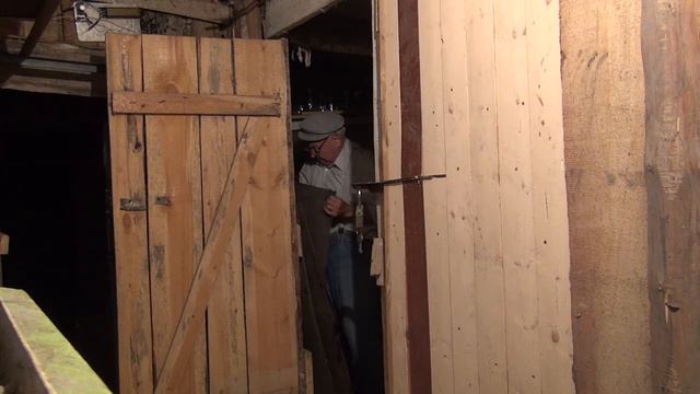 Посмотри там бабы ушли или Кавсар-Крохобор смотреть онлайн