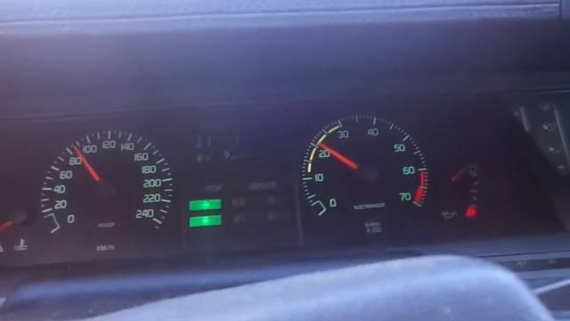 Petite balade avec ma Renault 25 TXI... смотреть онлайн