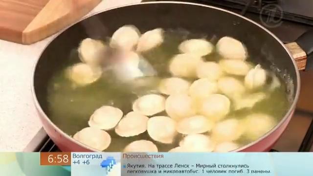 Как приготовить пельмени ( How to cook dumplings) смотреть онлайн