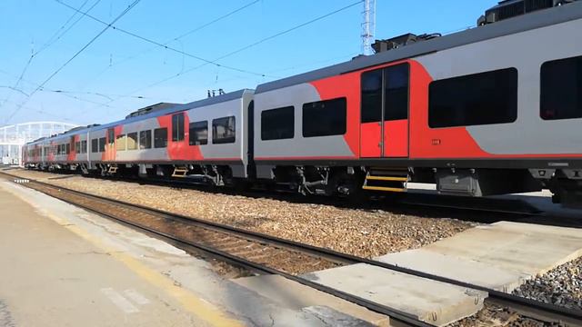 ЭС1-050 со скоростным поездом №809 Кисловодск-Ростов-на-Дону-Краснодар . смотреть онлайн