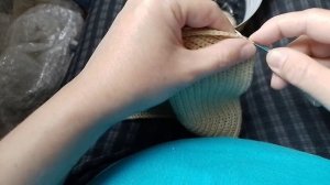 Вяжу крючком летнюю шапку