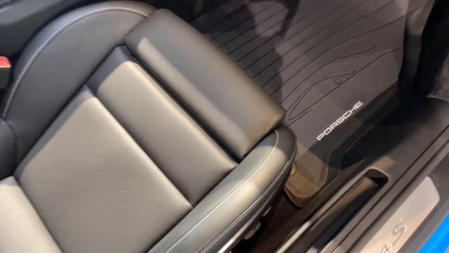 Porsche Tequipment Accessories featured on Porsche 2022 Shark Blue 911 Carrera S смотреть онлайн