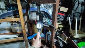 Пневмо ход для гидравлического бутылочного домкрата