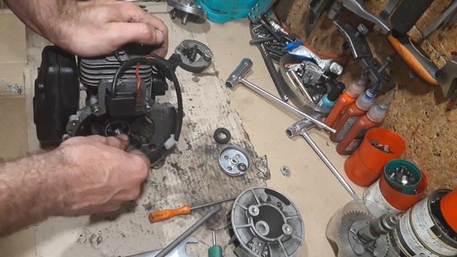 Бензокоса Тайга про - запускается и глохнет или когда нужно менять подшипники смотреть онлайн