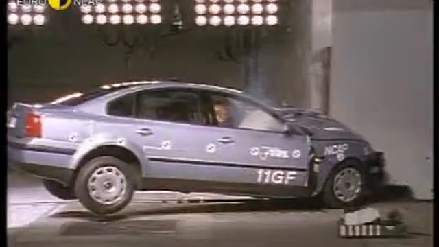 Краш тест Volkswagen Passat 1997 (E-NCAP) смотреть онлайн