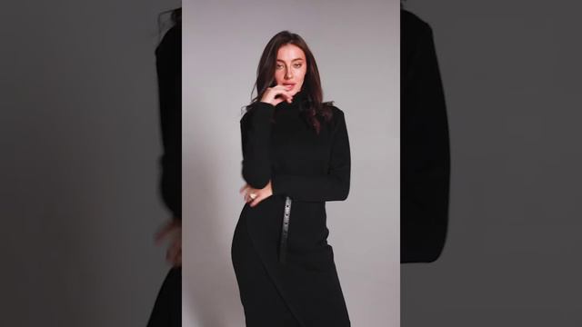 Трикотажное черное платье миди тренды 2021 2022 смотреть онлайн